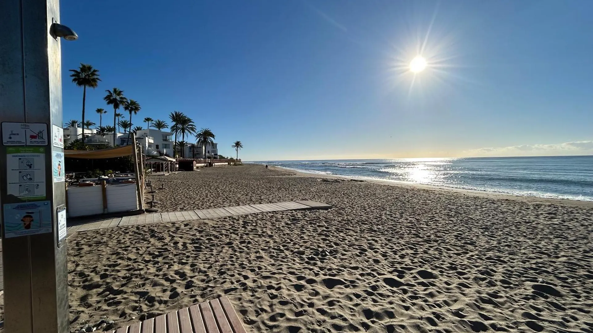 Apartment Holidays & Homes, Calahonda Royale Lirio, 300 M Playa Mijas