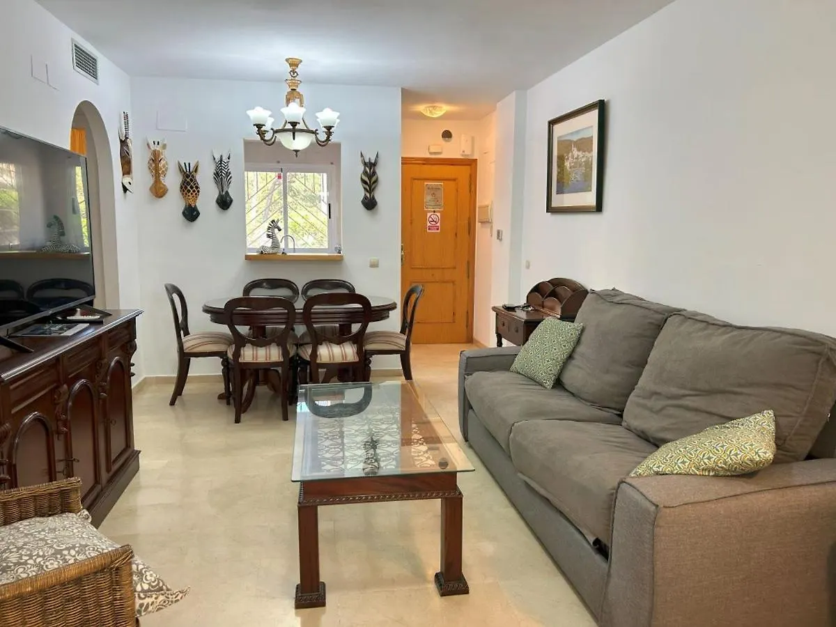 Apartment Holidays & Homes, Calahonda Royale Lirio, 300 M Playa Mijas